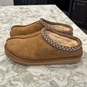 Ugg Tasman slipper